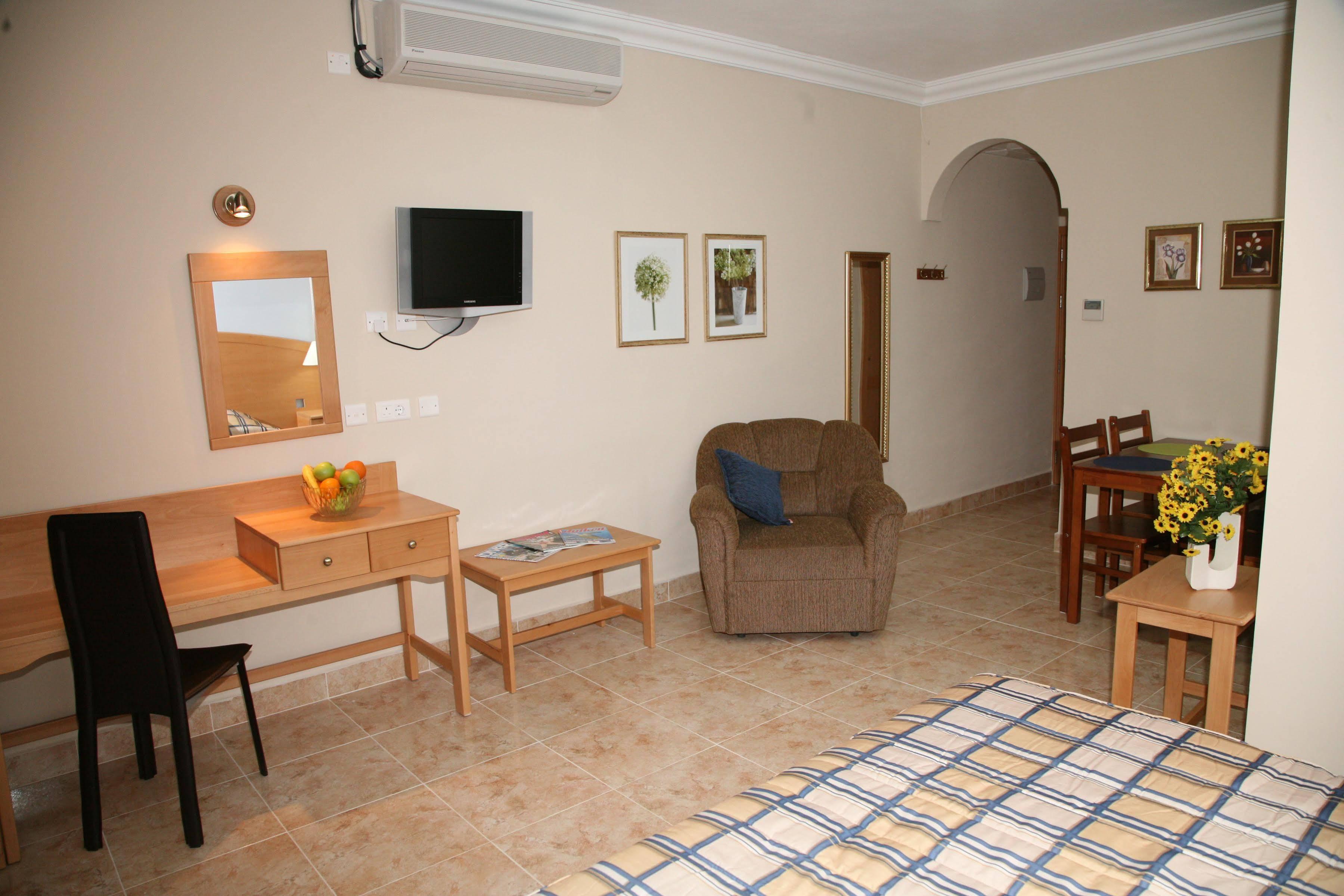 Block Apart-hotel 3*