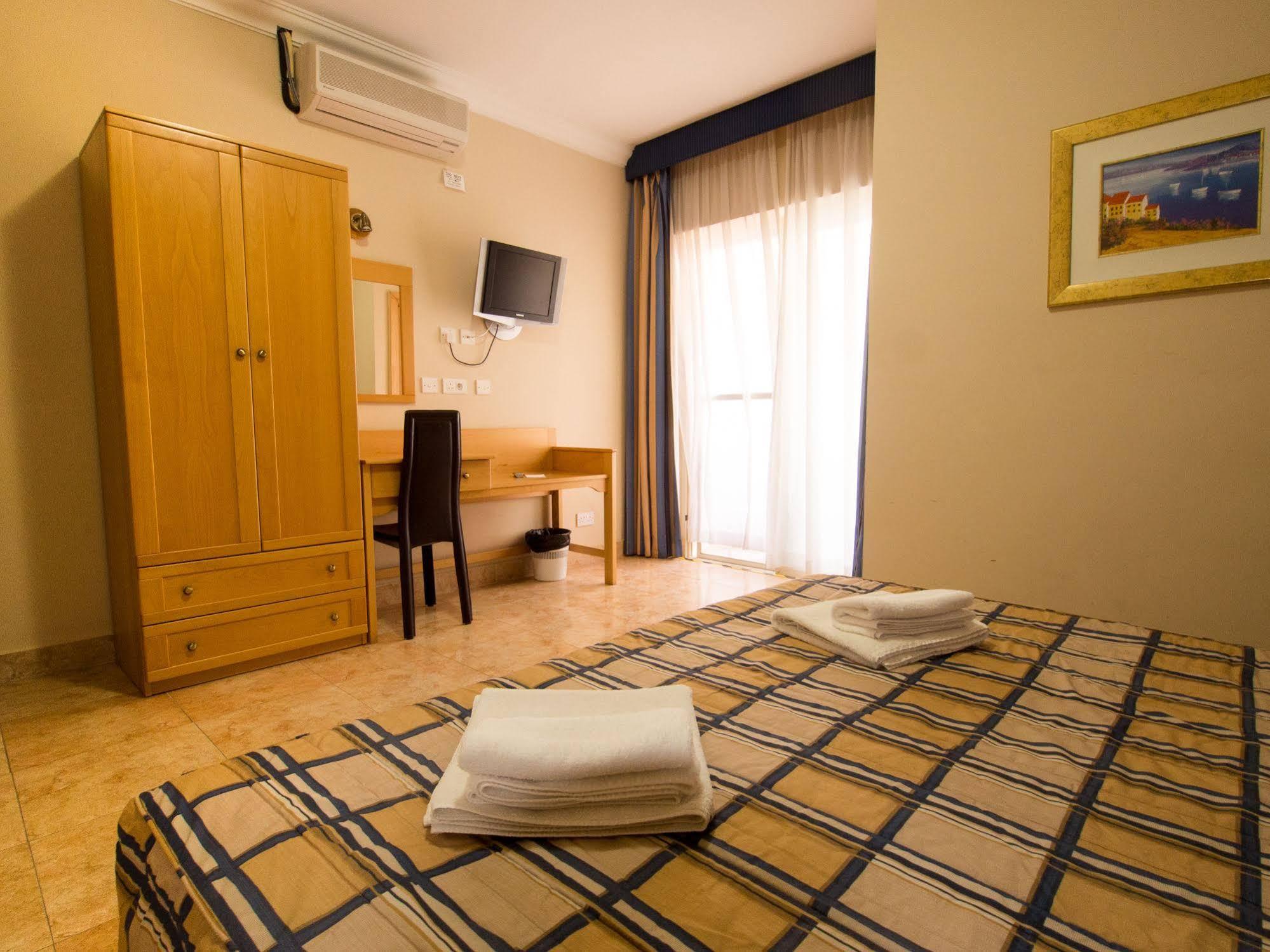 Apart-hotel Block 3*